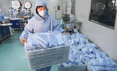10億中國口罩馳援法國，56架運輸機展現世界工廠的硬核實力